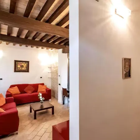 The Byzantine Palace, Centro * 拉文纳